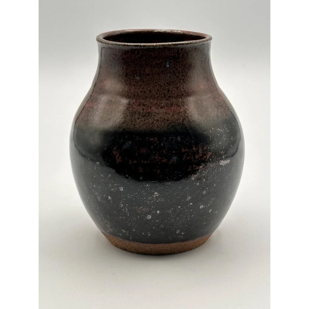 Artist-Signed Studio Pottery Vase 4.5
